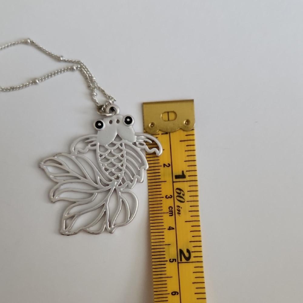 Lavishy Silver Goldfish Pendant Necklace - Picture 7 of 9